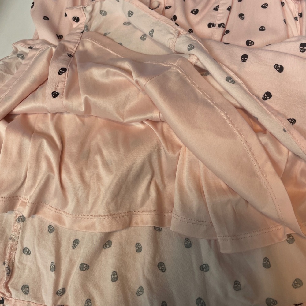 Hot Topic Pink Black Skull Print Button Front Mini Dress Medium Pastel Goth Punk - Picture 7 of 9